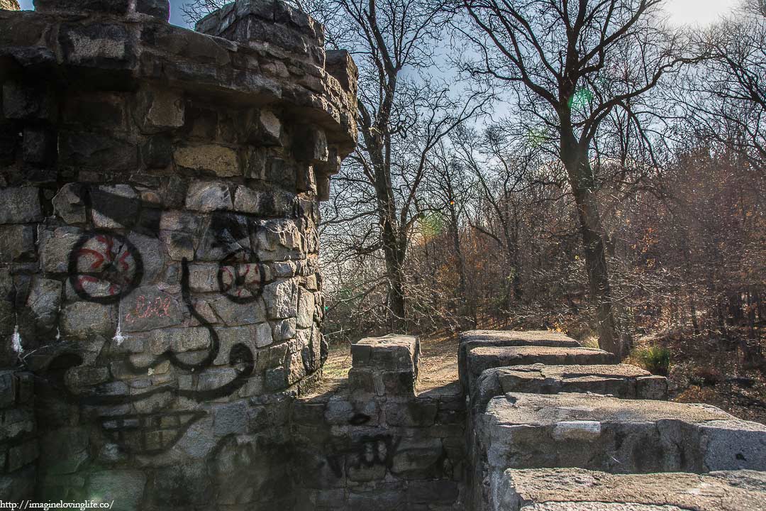 women federation monument